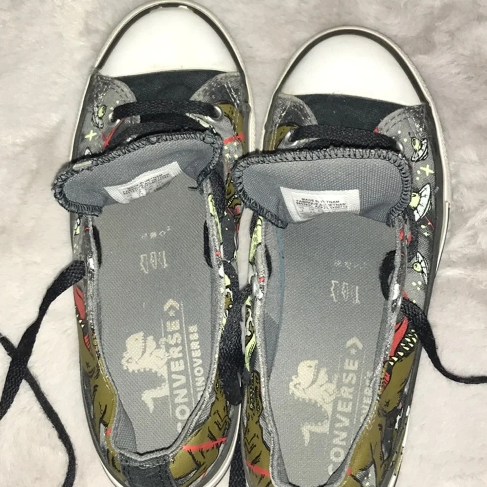 Converse - Picture 2 of 5